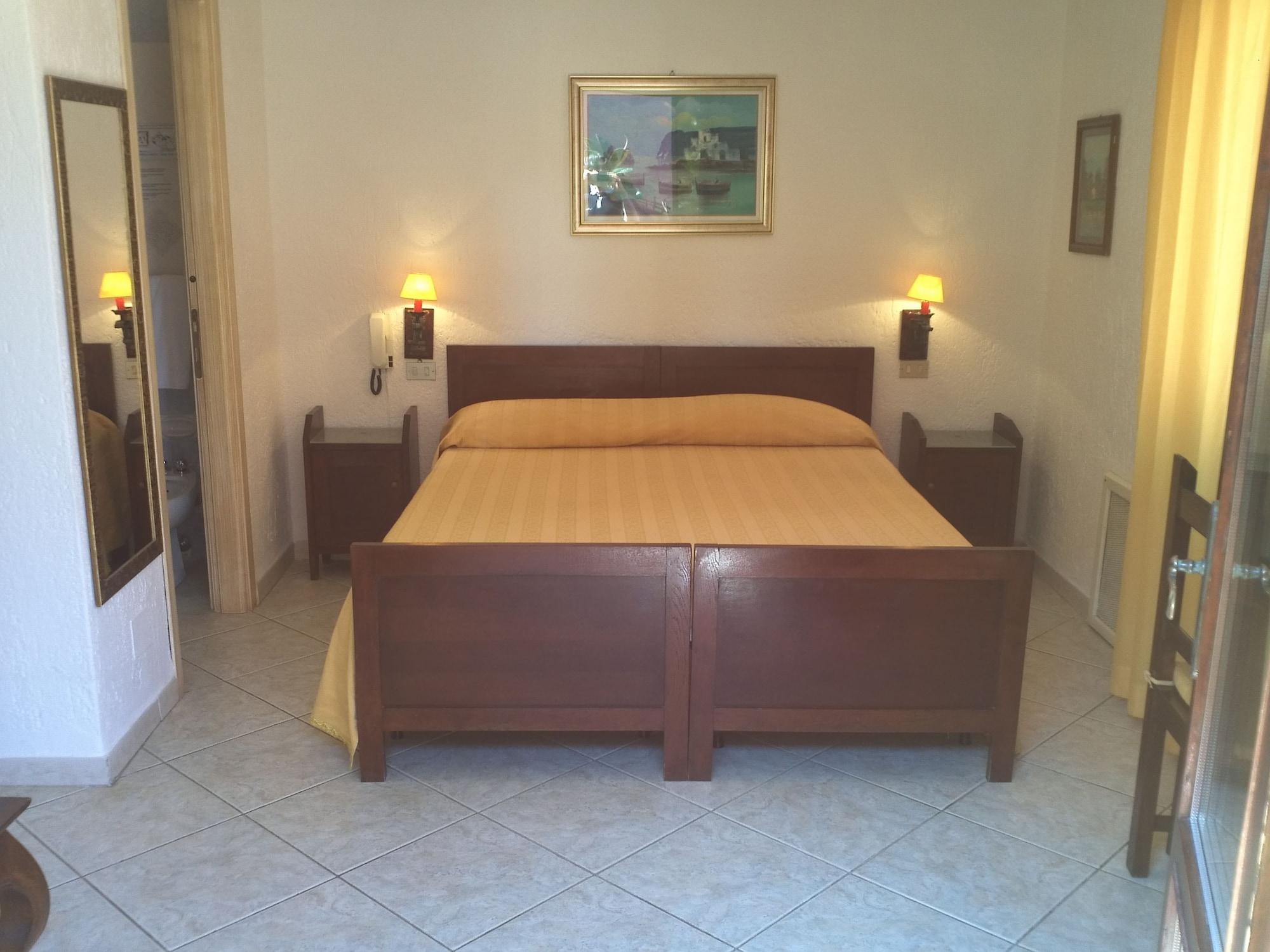 Hotel Abbaruja Olbia Eksteriør bilde