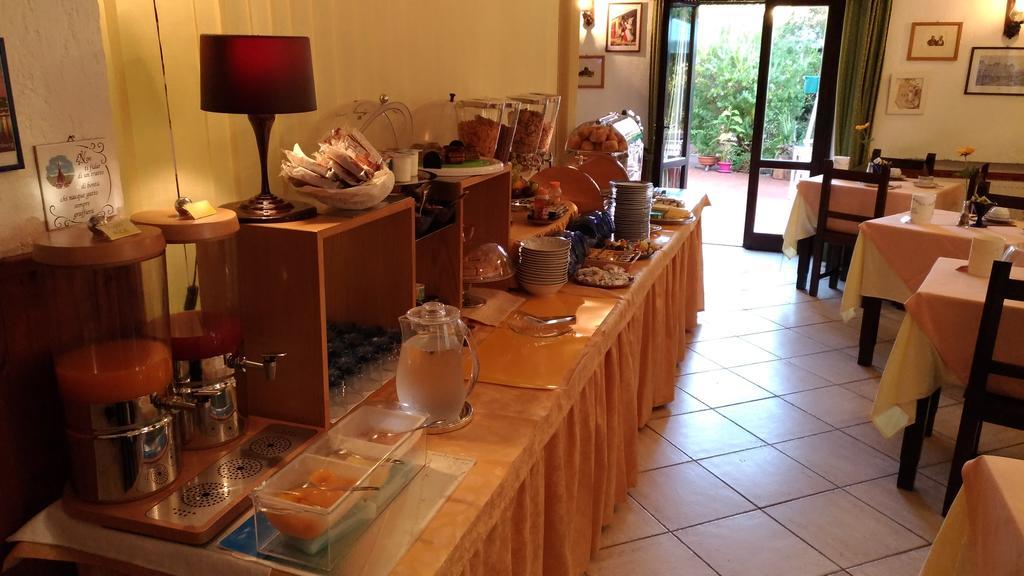 Hotel Abbaruja Olbia Eksteriør bilde