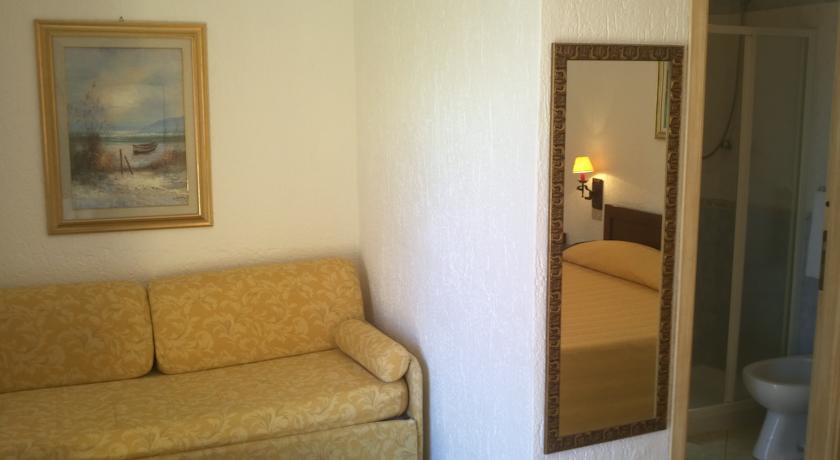 Hotel Abbaruja Olbia Eksteriør bilde